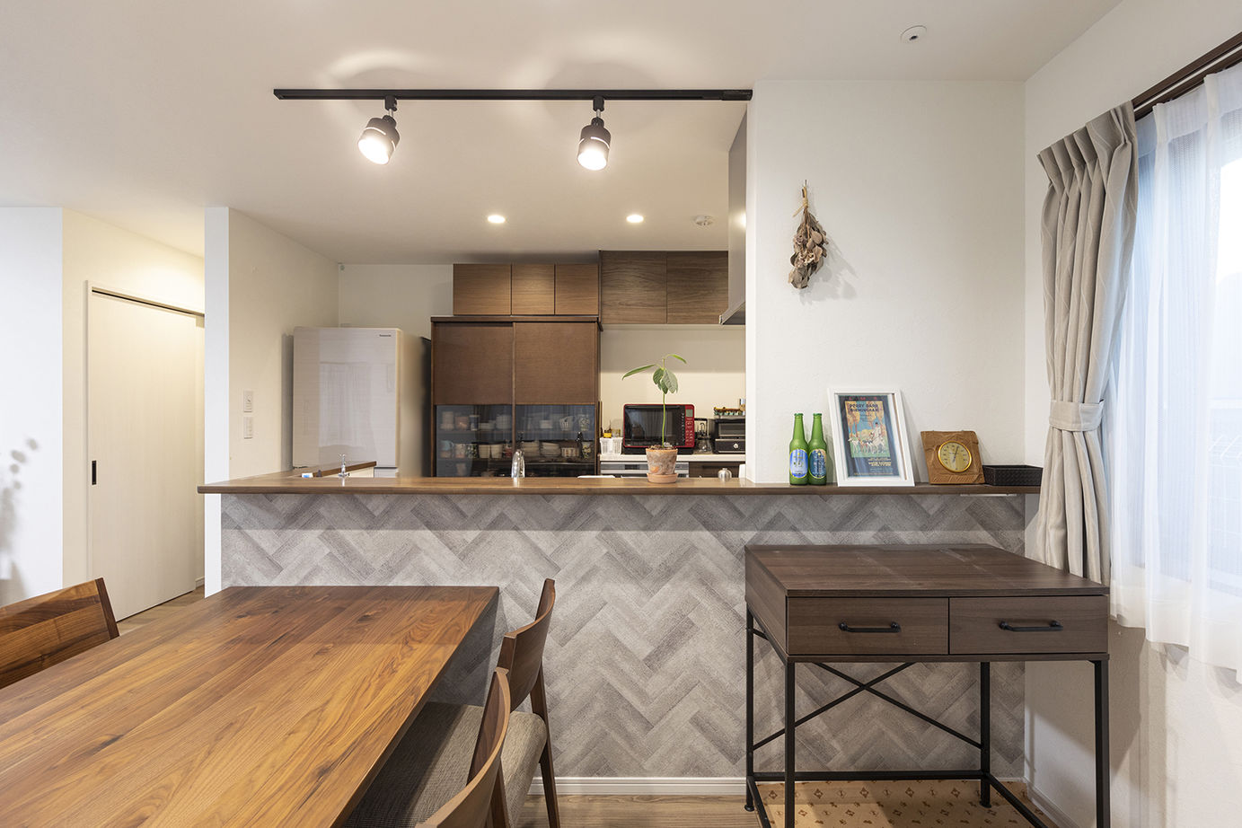 兼六土地建物 【2000万円台／三世帯住宅／4世代／間取図】４世代が気兼ねなく過ごせるストレスフリーな三世帯住宅の建築実例画像2