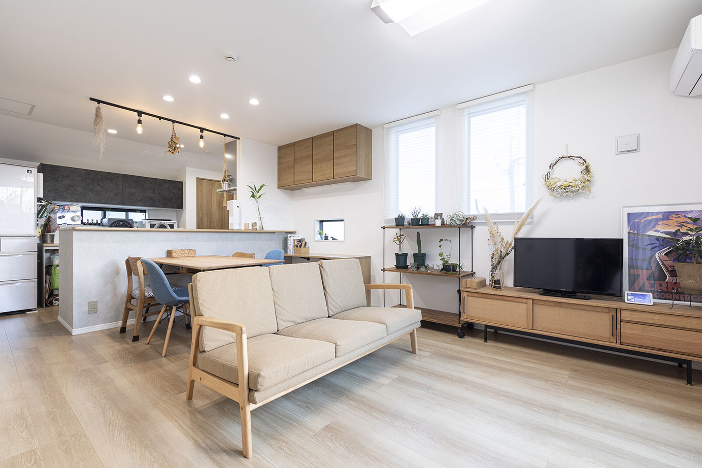 兼六土地建物 【2000万円台／三世帯住宅／4世代／間取図】４世代が気兼ねなく過ごせるストレスフリーな三世帯住宅の建築実例画像4