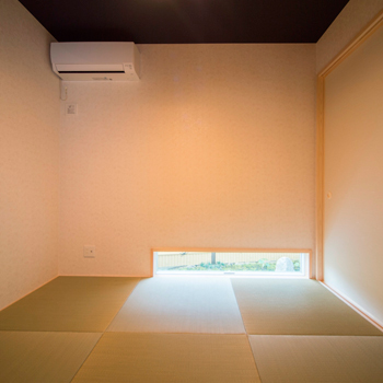 ワンダーホーム 「収まりきらなかったアンティーク雑貨や家具を、オシャレにディスプレイ」見せる収納がかわいい住まいの建築実例画像7