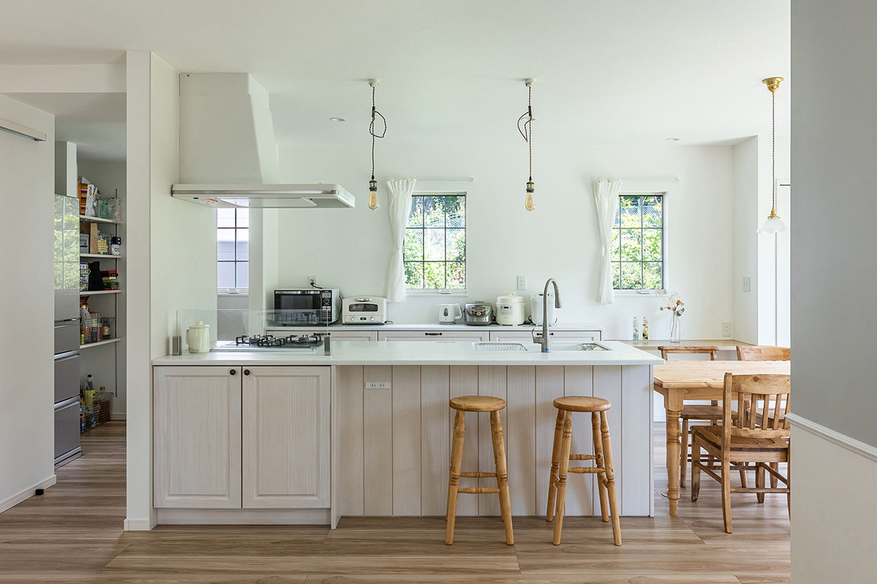 ワンダーホーム 【2000万円台｜間取り図｜30坪台】アメリカン×フレンチスタイル。三角屋根とグリーンの窓枠がおしゃれな家の建築実例画像3