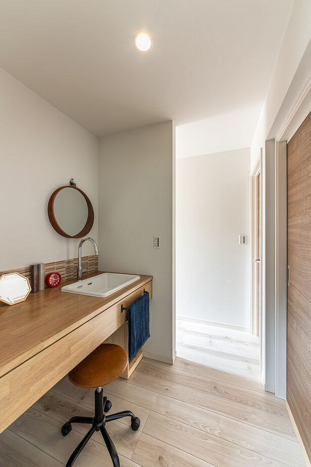 ワンダーホーム 遊び心満載！肉球型の窓が可愛いナチュラルモダンスタイルの家の建築実例画像7