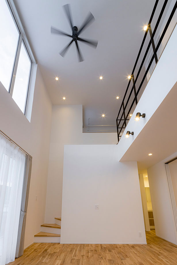 ハウジング光陽 【2500万円台／3LDK／間取図あり】家の中に空を取り込んだ自然と一体になれる住まいの建築実例画像2