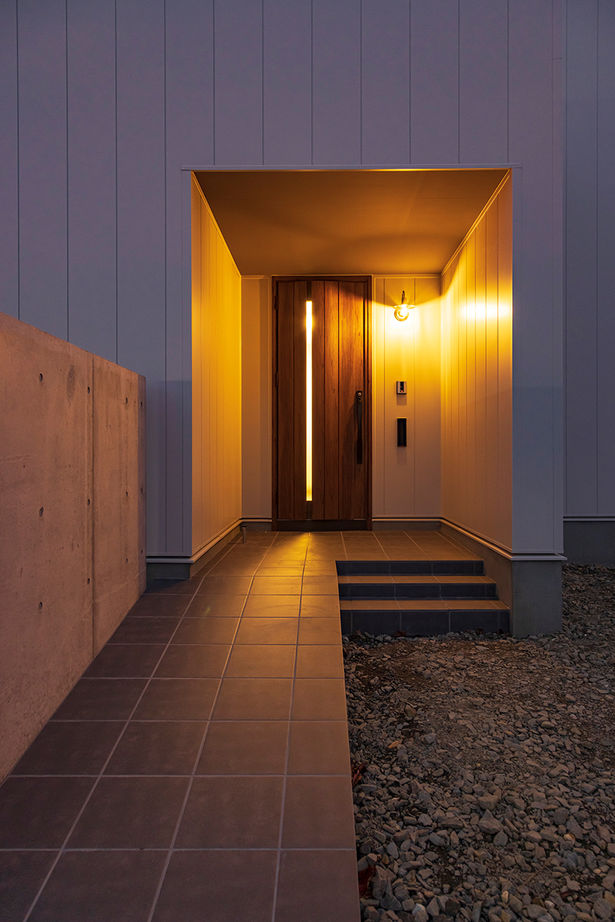 ハウジング光陽 【3000万円台前半／4LDK／バリアフリー／間取図あり】開放的で快適なユニバーサルデザインの住まいの建築実例画像2