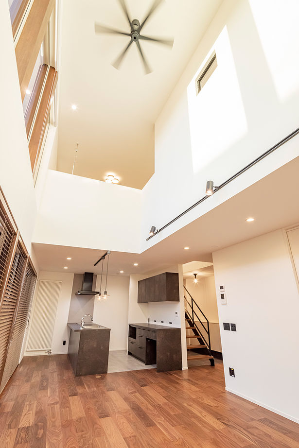 ハウジング光陽 【3000万円台前半／4LDK／バリアフリー／間取図あり】開放的で快適なユニバーサルデザインの住まいの建築実例画像6