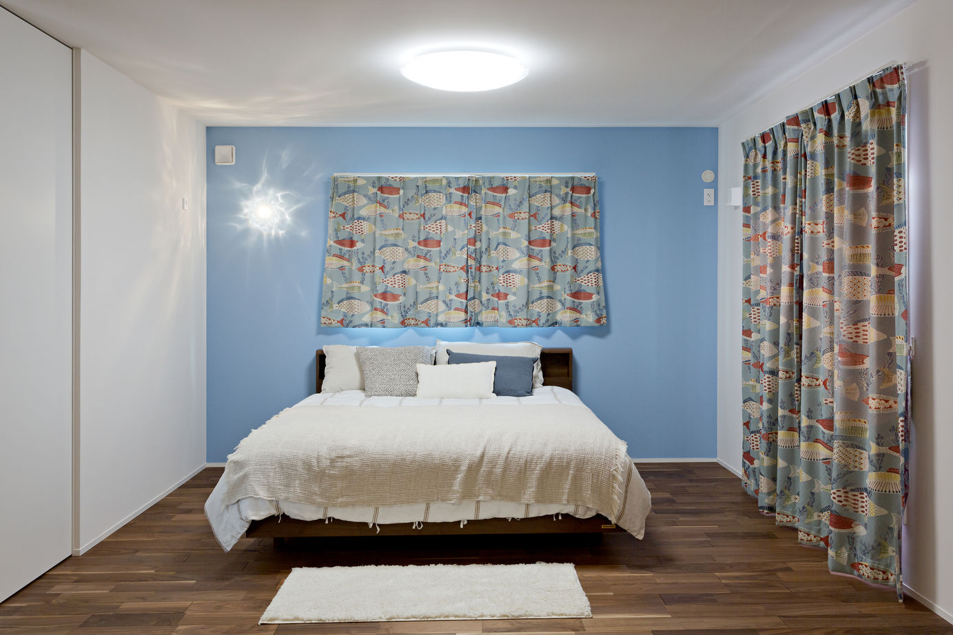 無垢スタイル建築設計 【3000万円台/40坪台/デッキ/間取図有】30畳＋14畳の開放感は圧巻！ラグジュアリーモダンな無垢の家の建築実例画像6