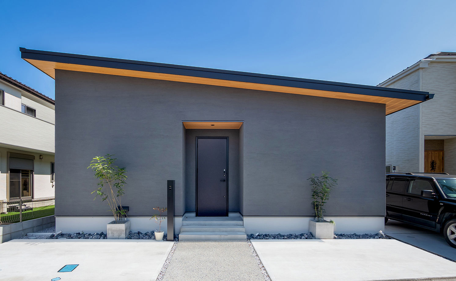 無垢スタイル建築設計 【2000万円台/20坪台/平屋】住宅地でも「コンパクトに豊かに暮らす」を叶えた平屋の住まいの建築実例画像1