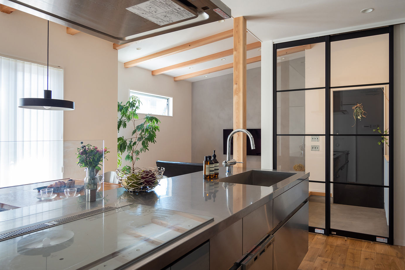 無垢スタイル建築設計 【2000万円台/20坪台/平屋】住宅地でも「コンパクトに豊かに暮らす」を叶えた平屋の住まいの建築実例画像6