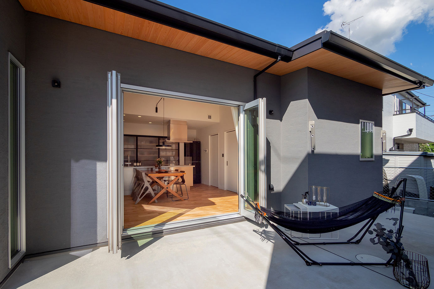 無垢スタイル建築設計 【2000万円台/20坪台/平屋】住宅地でも「コンパクトに豊かに暮らす」を叶えた平屋の住まいの建築実例画像9