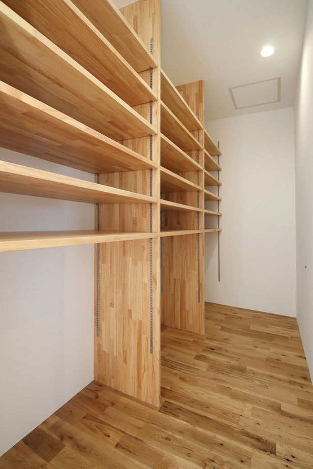 無垢スタイル建築設計 【2500万円台/20坪台/吹抜/自然素材】目の前が公園という立地を活かし、借景を楽しむ2階リビングの家の建築実例画像10