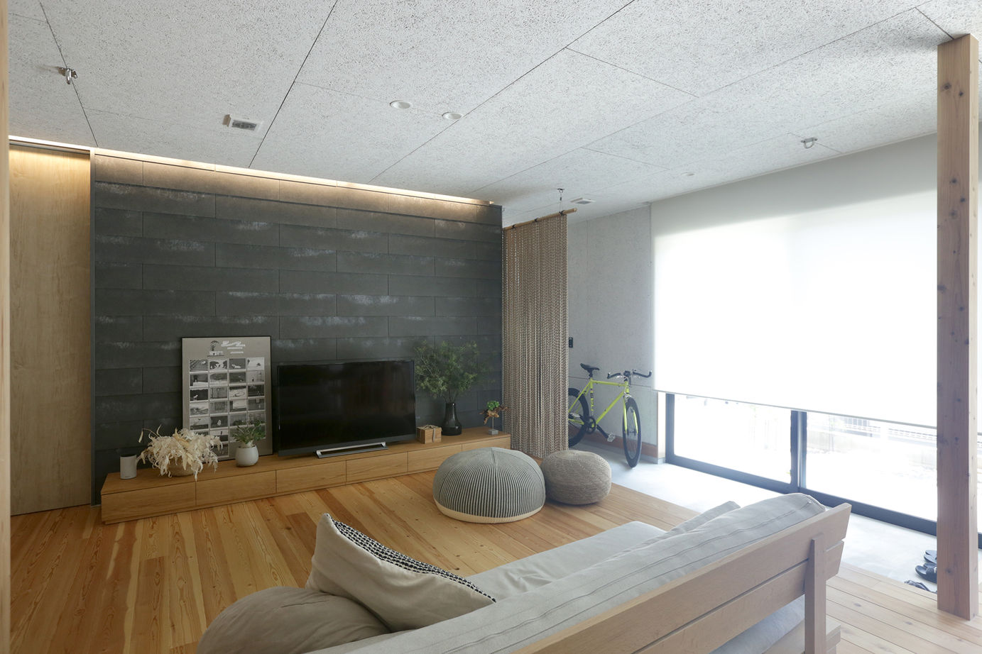 無垢スタイル建築設計 【3000万円台/20坪台/平屋/収納充実】外国人が考えたような日本風の平屋。ジャパンディを表現した住まいの建築実例画像2