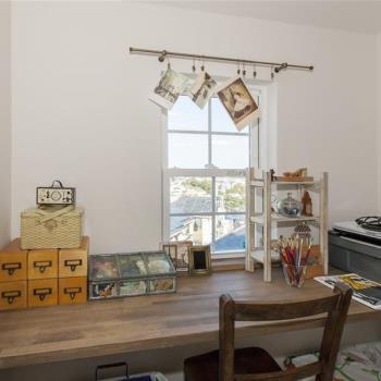 アップルヤードデザイン 【川崎市/間取図有】パリに学んだ色使いやデザイン。住んでいたアパルトマンをイメージしたペットと住む家の建築実例画像5