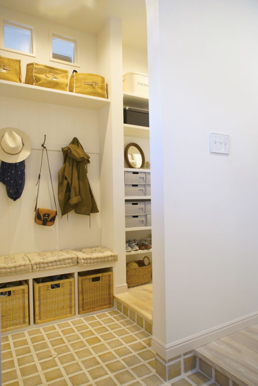 アップルヤードデザイン 【横浜市/2000万円台/間取図有/お城みたいな家/吹き抜け】店舗併用・フレンチモダンスタイルの輸入住宅の建築実例画像4