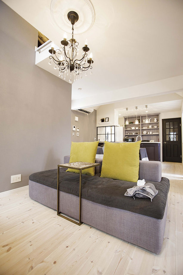 アップルヤードデザイン 【調布市/3000万円台/間取図有】ブルックリン×フレンチスタイル。テラスがつなぐコの字型の二世帯住宅の建築実例画像4