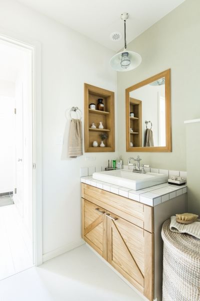 インターデコハウス新潟/エクセレントホーム 大好きな北欧雑貨に囲まれた空間が毎日を明るく彩る。真っ白な空間にカラフルなインテリアが映えるお家の建築実例画像10