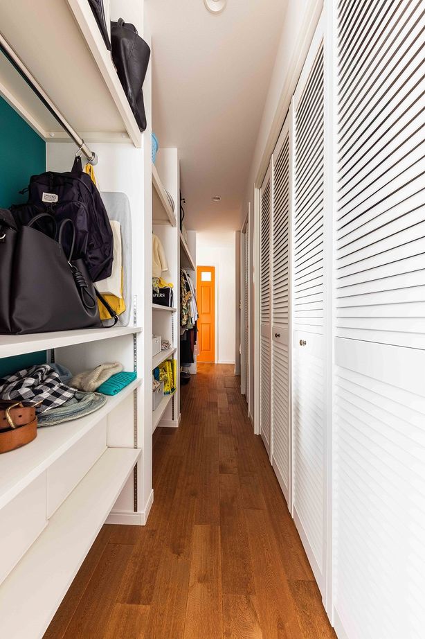 インターデコハウス新潟/エクセレントホーム 遊びにきた友人が「私らしい家だね」と褒めてくれる！ビビットカラーが際立つアメリカンスタイルの平屋の建築実例画像6