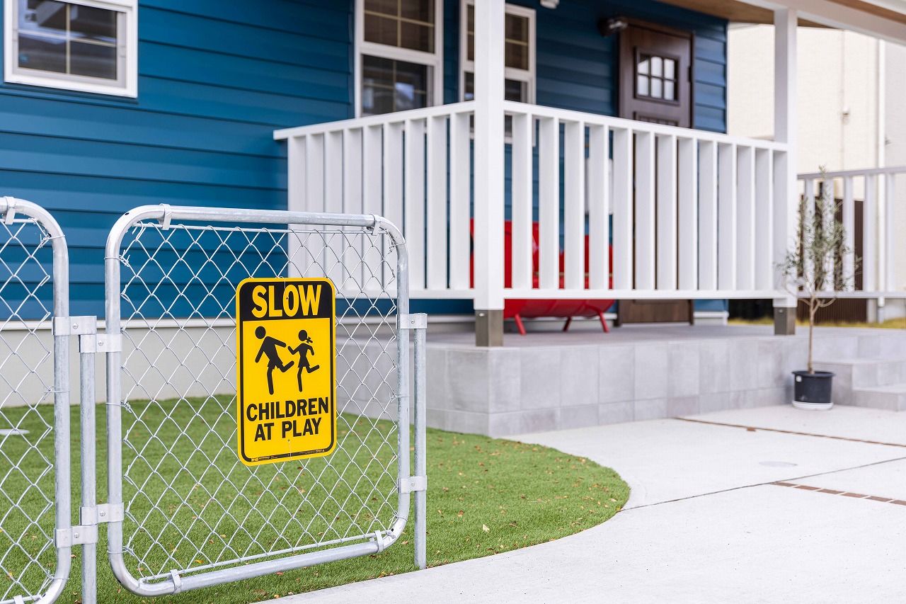 インターデコハウス新潟/エクセレントホーム 遊びにきた友人が「私らしい家だね」と褒めてくれる！ビビットカラーが際立つアメリカンスタイルの平屋の建築実例画像10