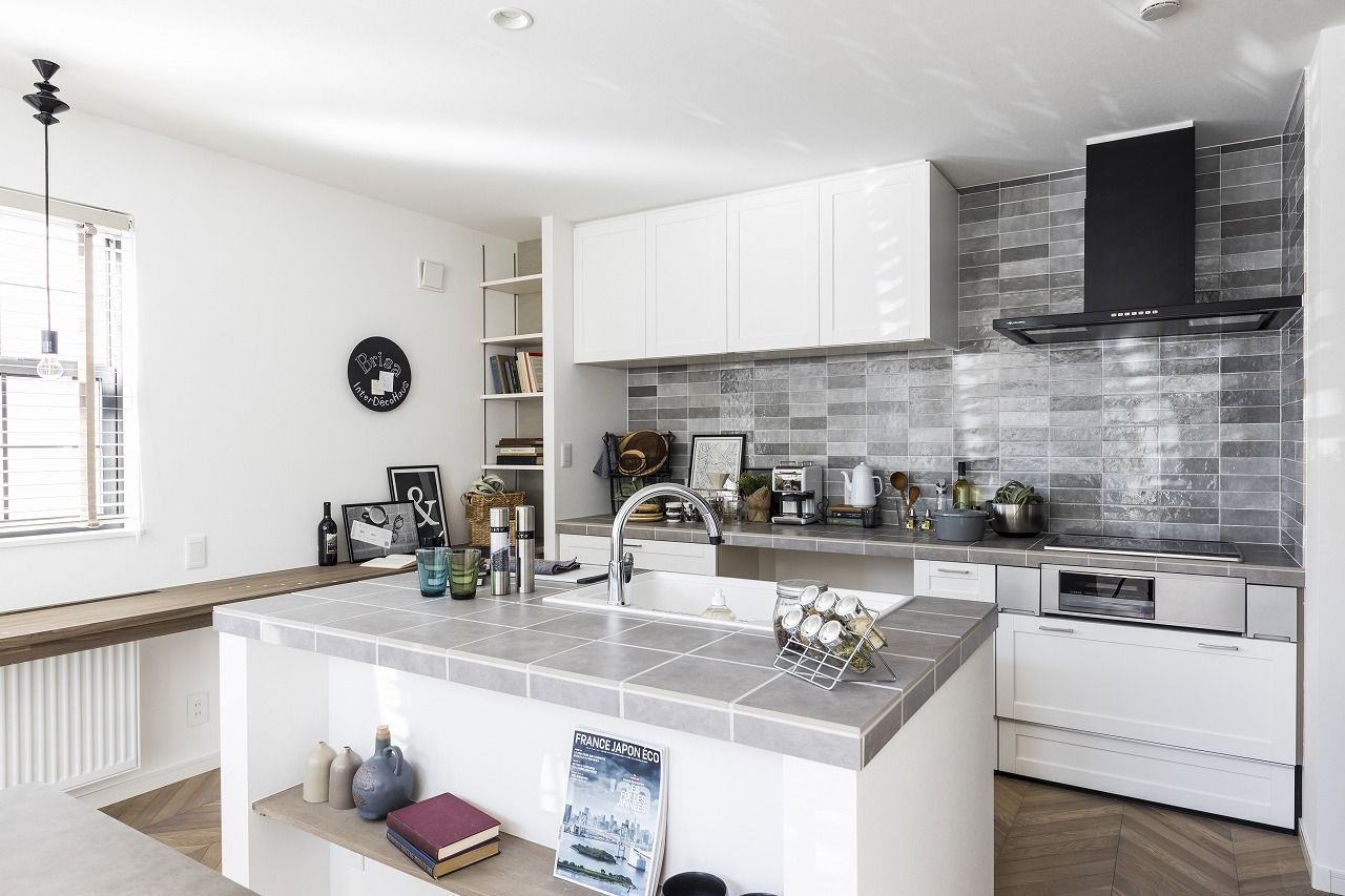 インターデコハウス新潟/エクセレントホーム 【2000万円台/3LDK/32.1坪】リゾートの解放感と快適性能を実現した、吹き抜けのある家の建築実例画像4