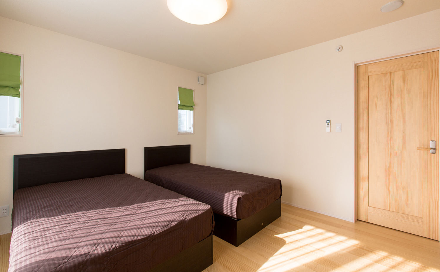 木の家専門店 たてみ 【1918万円｜間取り図有】“無垢の木づくし”の内装と、スタイリッシュな白い外観が美しく調和する家の建築実例画像6