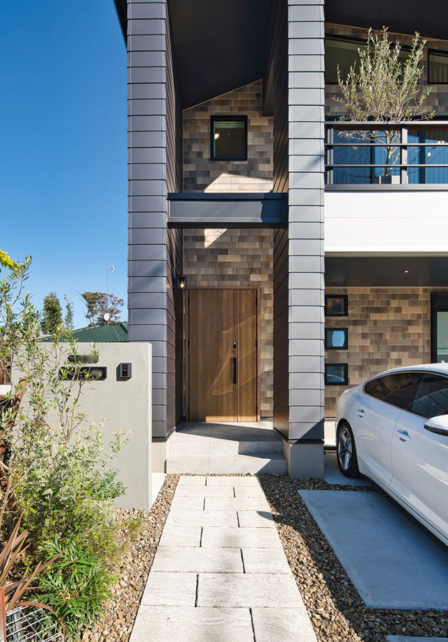 秋田建設工業 【四街道市/2700万円/40坪/間取】限られた敷地のなかで空間を縦に有効活用！ロフト付き2階リビングの住まいの建築実例画像2