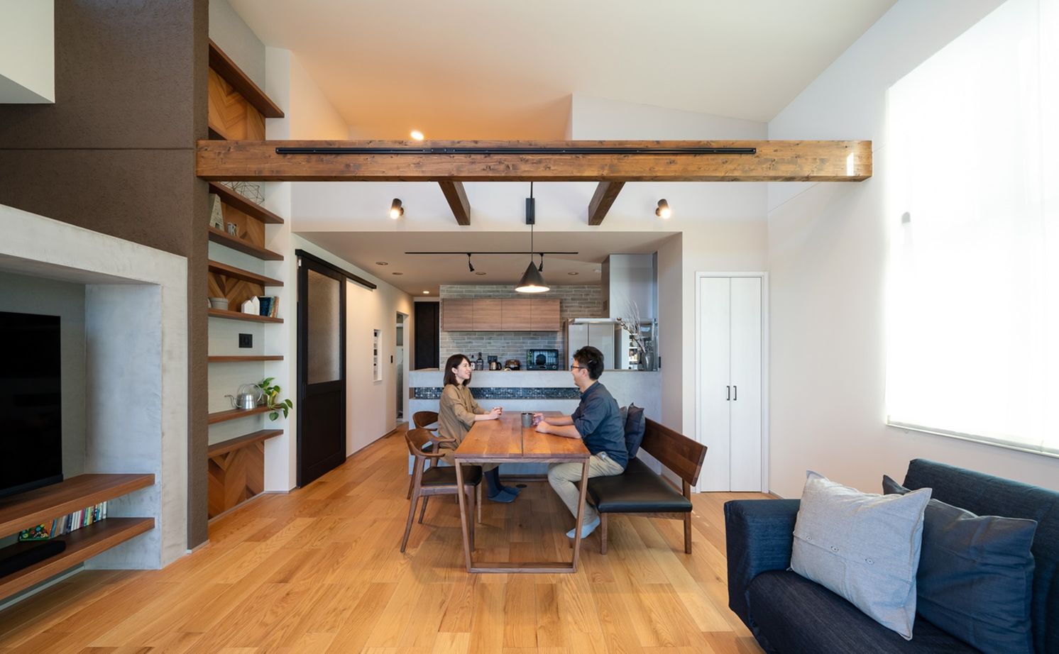 秋田建設工業 【四街道市/2700万円/40坪/間取】限られた敷地のなかで空間を縦に有効活用！ロフト付き2階リビングの住まいの建築実例画像3