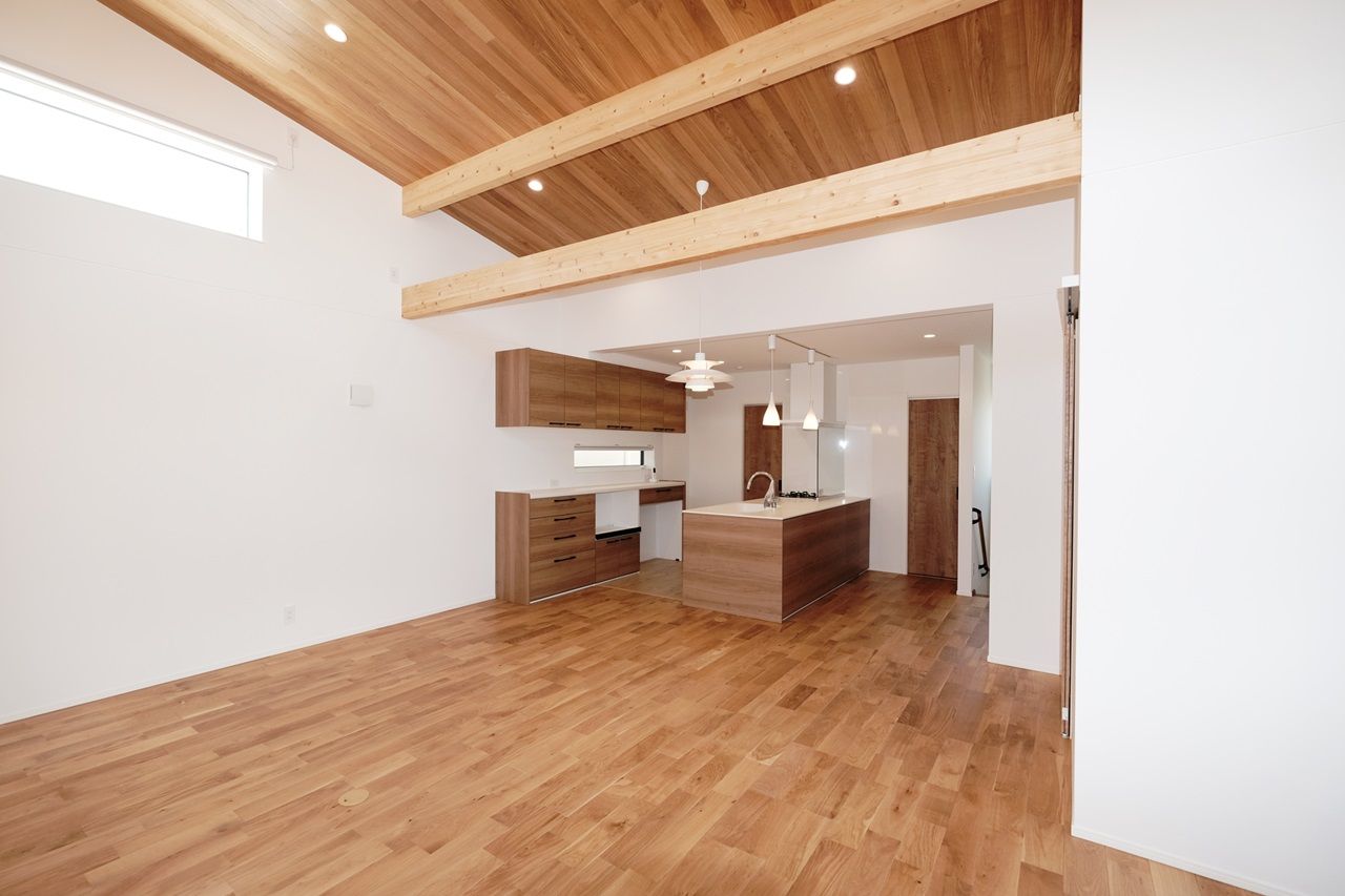 秋田建設工業 【千葉市/3000万円台/40坪台/間取り/テレワークスペース】勾配天井が開放感を高める2階リビングの家の建築実例画像5