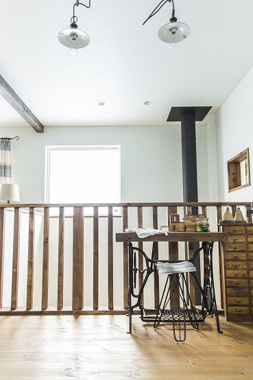 ナチュリエ新潟/エクセレントホーム こだわりの塗り壁と無垢材。自然素材のやさしさと薪ストーブのぬくもりが溶けあう住まいの建築実例画像9