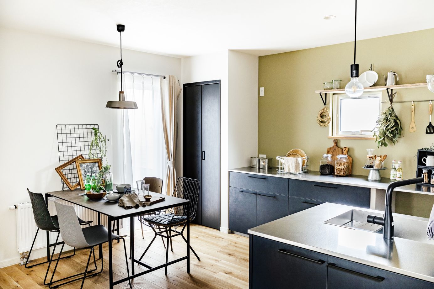 ナチュリエ新潟/エクセレントホーム 【2000万円台/４LDK/2階建て】アウトドアを楽しむ。木のぬくもりに包み込まれる家の建築実例画像2