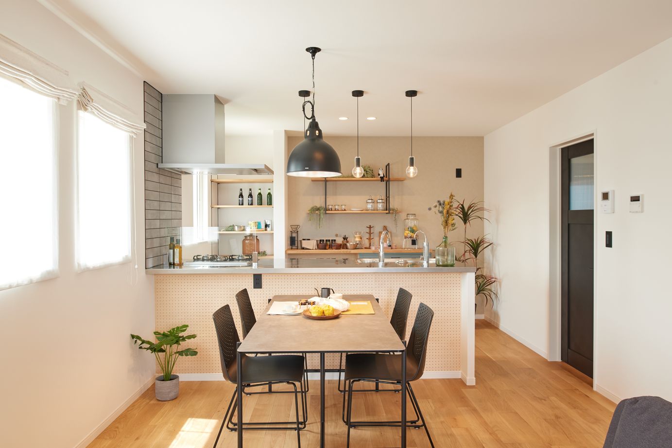 ナチュリエ新潟/エクセレントホーム 【2000万円台/３LDK/2階建て】アウトドアライフを楽しめるインナーバルコニーのあるおうちの建築実例画像3