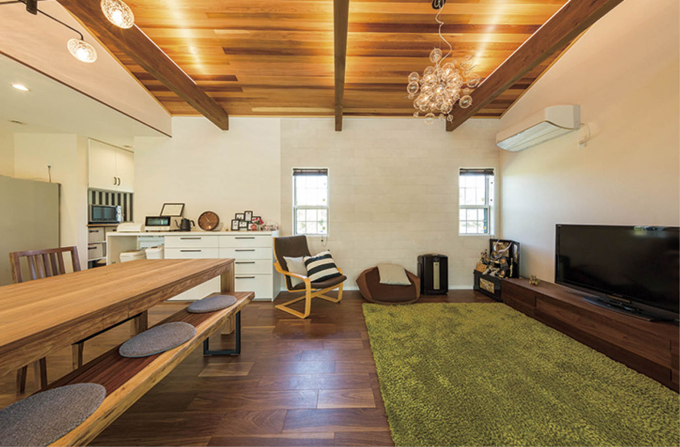 紀の国住宅 洗濯に掃除、毎日の家事が快適 動線にこだわった平屋の住まいの建築実例画像3