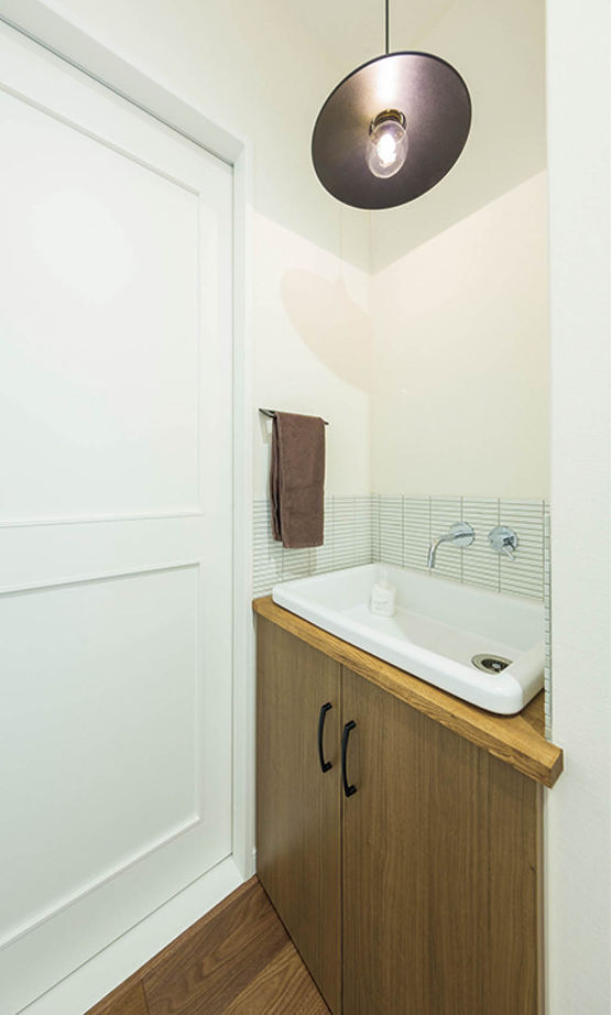 紀の国住宅 洗濯に掃除、毎日の家事が快適 動線にこだわった平屋の住まいの建築実例画像4