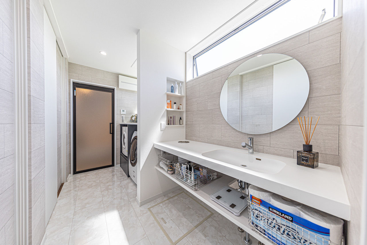 紀の国住宅 【和歌山県/間取り有】眺望と暮らしやすい動線を大切に。LDKから海の絶景を望むリゾートホテルのような家の建築実例画像8