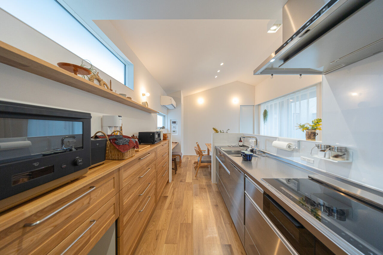 紀の国住宅 【和歌山/間取図有】理想の間取りを夫婦で検討。美しさを追求した無垢でプレーンな平屋の住まいの建築実例画像4