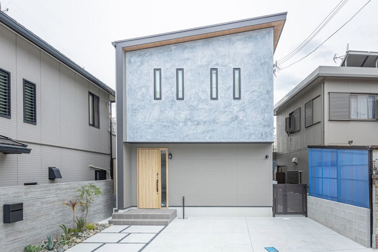 紀の国住宅 【和歌山/間取り図有】素材の質感を大切に。動線や収納、温熱環境にもこだわった唯一無二の家の建築実例画像