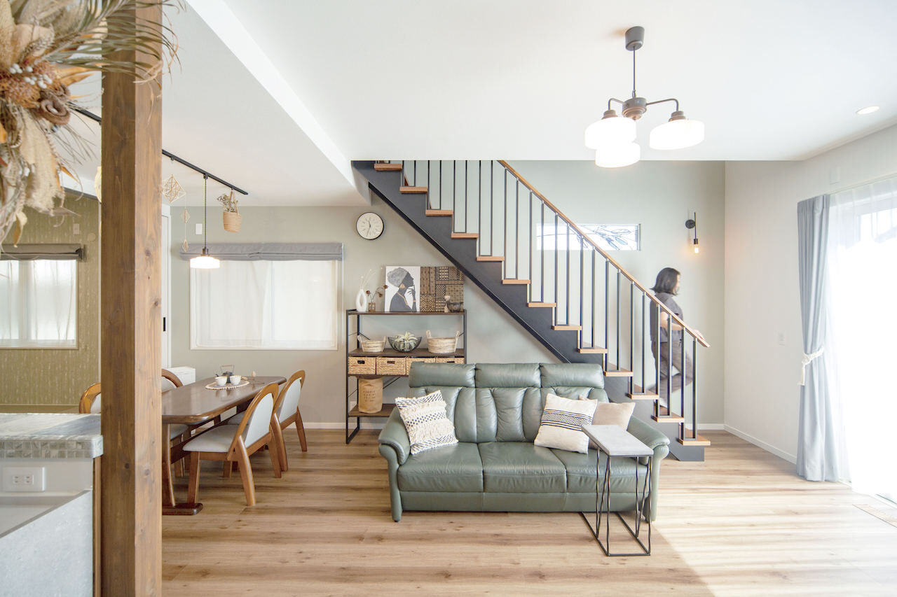 紀の国住宅 【和歌山/間取り図有】素材の質感を大切に。動線や収納、温熱環境にもこだわった唯一無二の家の建築実例画像3