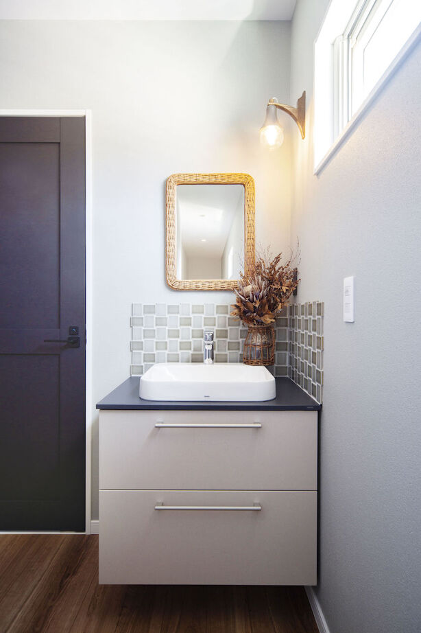 紀の国住宅 【和歌山/間取り図有】素材の質感を大切に。動線や収納、温熱環境にもこだわった唯一無二の家の建築実例画像7