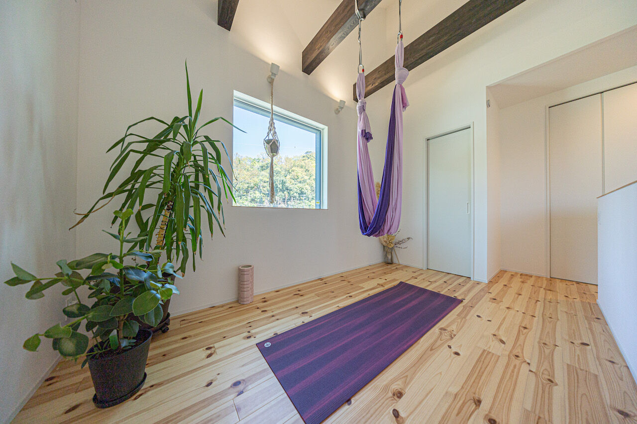 紀の国住宅 【和歌山/間取り図有】眺望や素材感を大切に。快適に暮らせる工夫が詰まった三角屋根の住まいの建築実例画像9