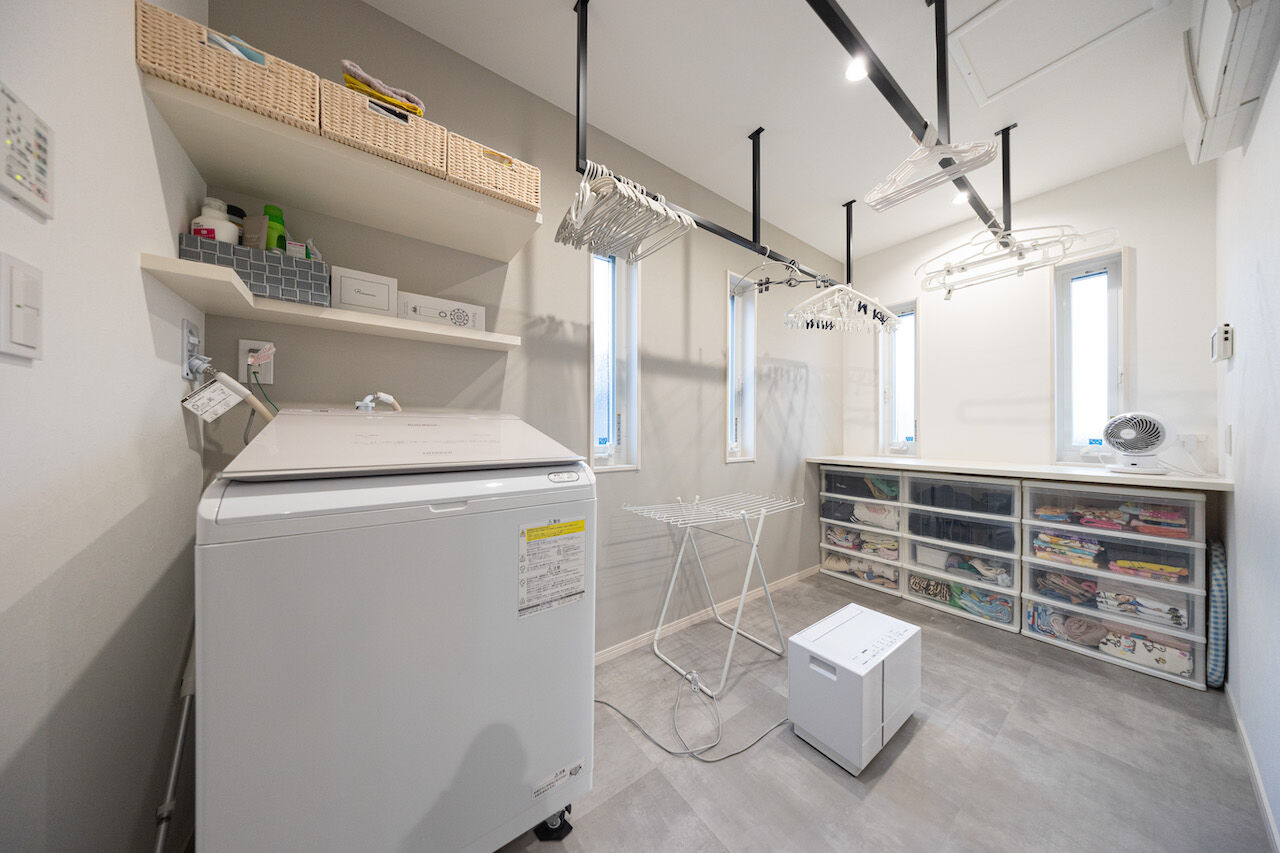 紀の国住宅 【和歌山県/間取り有】広い庭と繋がる開放的なLDKが魅力。生活動線にこだわった毎日の家事がはかどる住まいの建築実例画像6