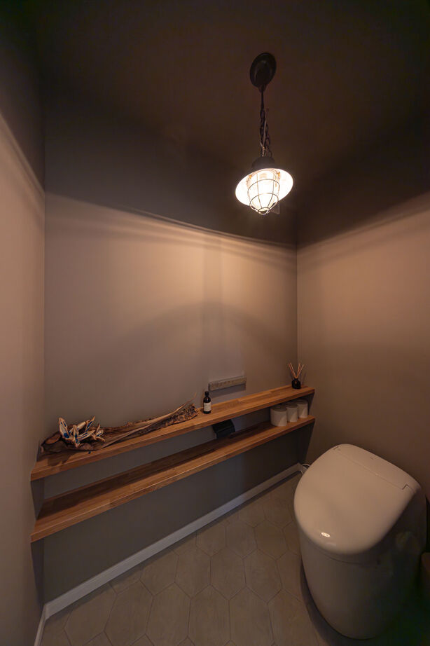 紀の国住宅 【和歌山県】ヴィンテージスタイルのインテリアがしっくり。広いテラスをコの字型に囲む開放的な平屋住宅の建築実例画像9