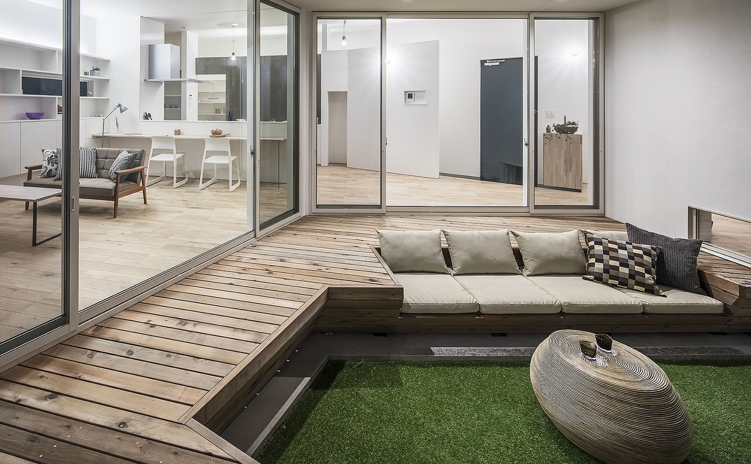 ＳＵＤＯホーム　須藤建設 【2000万円台/中庭/平屋】風の流れを回遊させるブーメラン形状の建物でプライバシーと開放感を両立の建築実例画像3