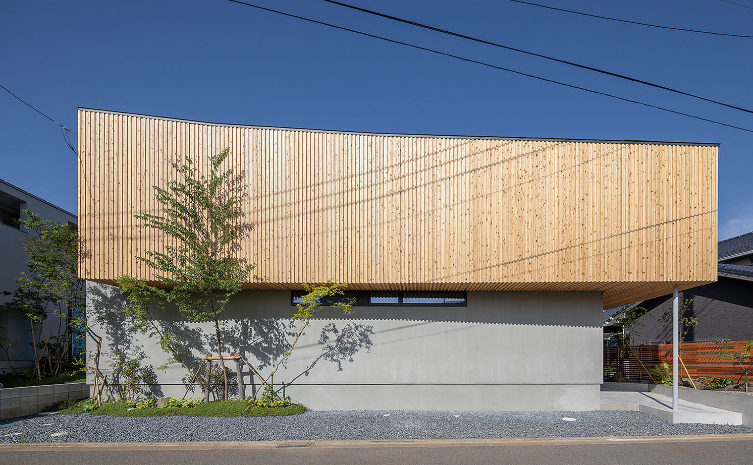 ＳＵＤＯホーム　須藤建設 【3000万円台/中庭/アウトドアリビング】細長い敷地を活かした心地よい『間』のスペースが暮らしを豊かにの建築実例画像2