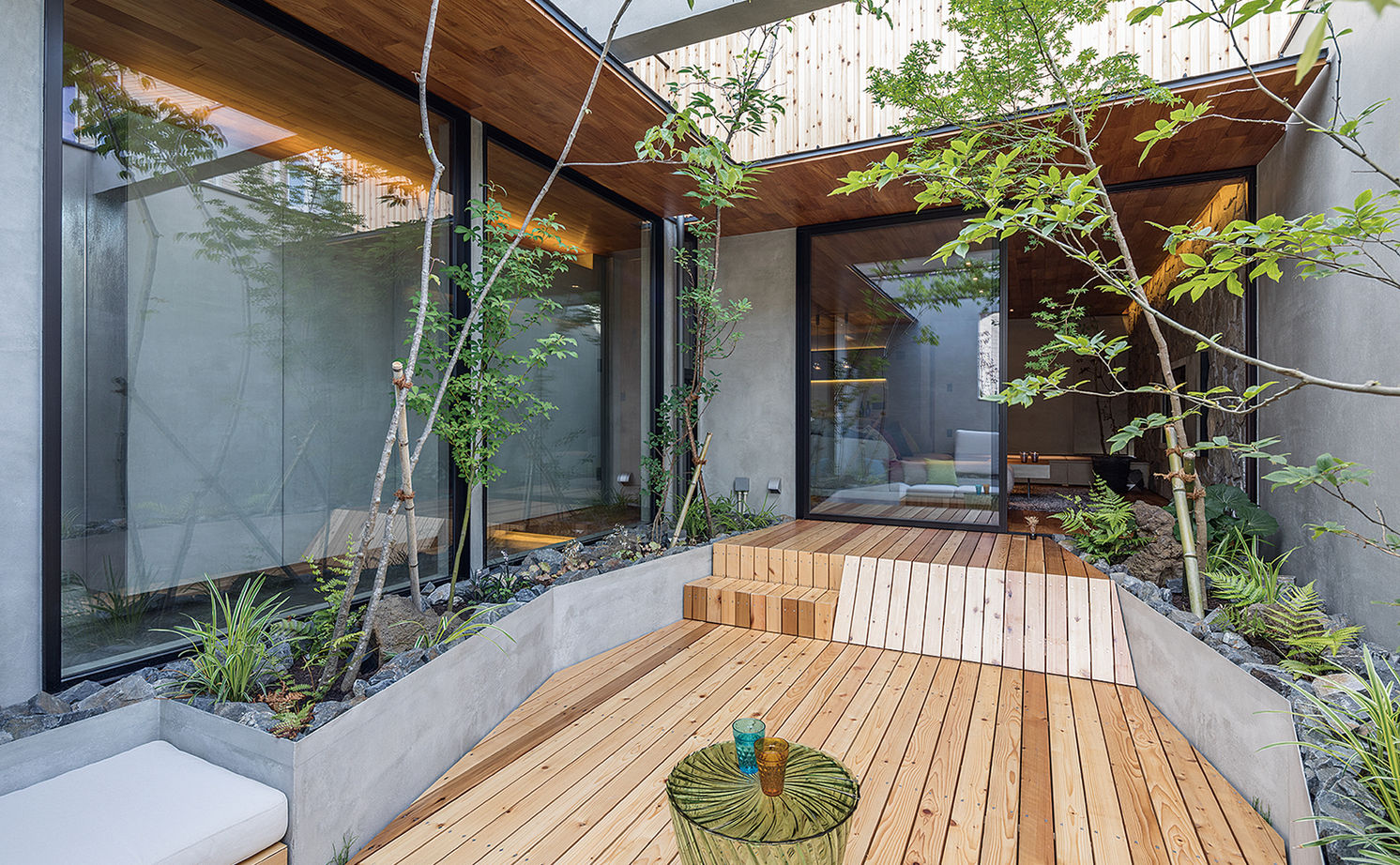 ＳＵＤＯホーム　須藤建設 【3000万円台/中庭/アウトドアリビング】細長い敷地を活かした心地よい『間』のスペースが暮らしを豊かにの建築実例画像5