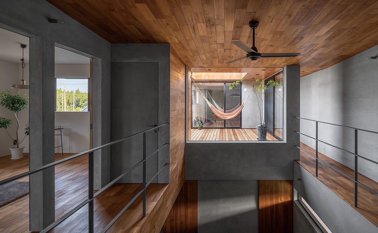 ＳＵＤＯホーム　須藤建設 【3000万円台/中庭/アウトドアリビング】細長い敷地を活かした心地よい『間』のスペースが暮らしを豊かにの建築実例画像8