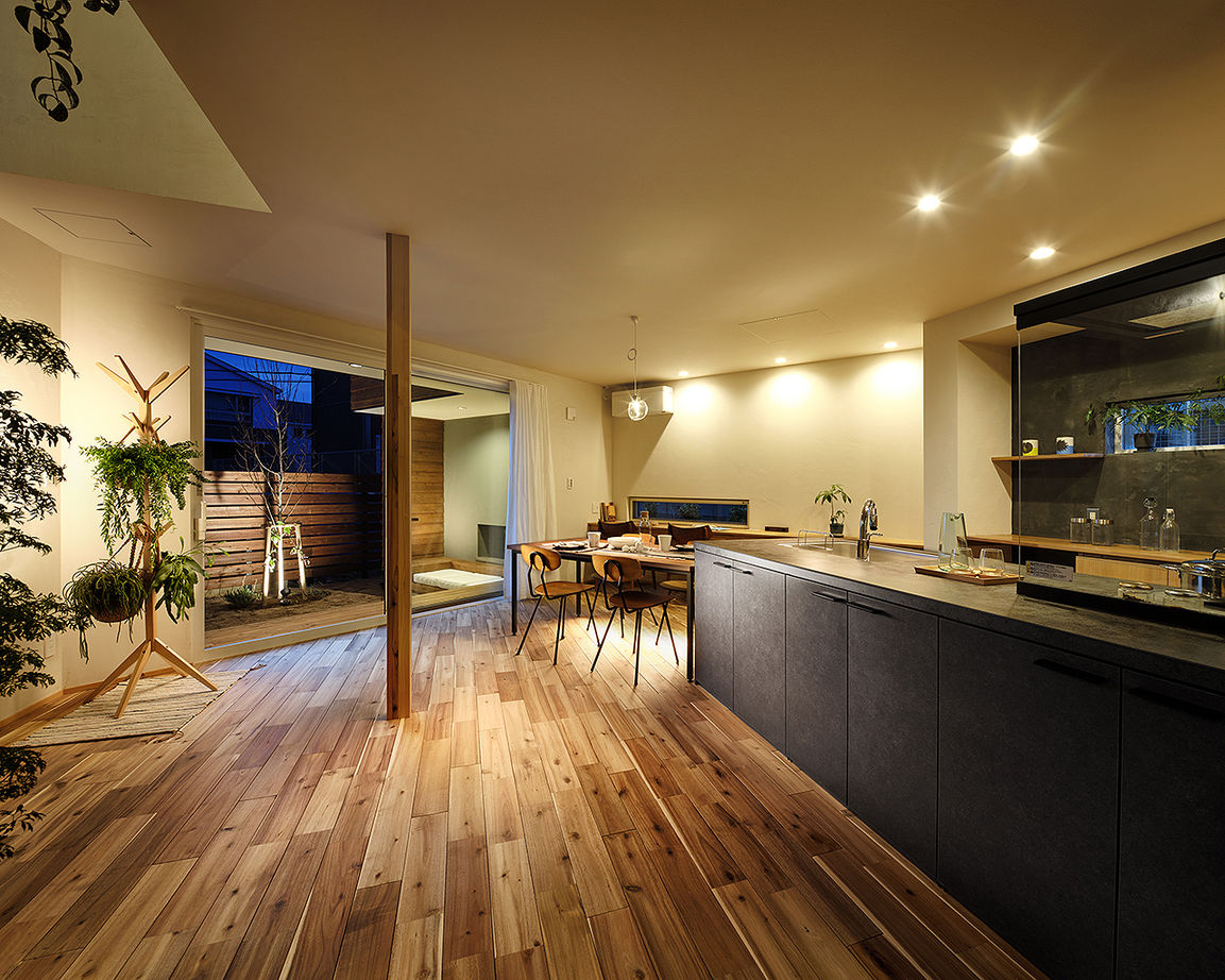 ＳＵＤＯホーム　須藤建設 【2000万円台前半｜41.6坪｜変形地】敷地の形を生かした斜めのLDKでのびやかな空間に ※間取り有※の建築実例画像