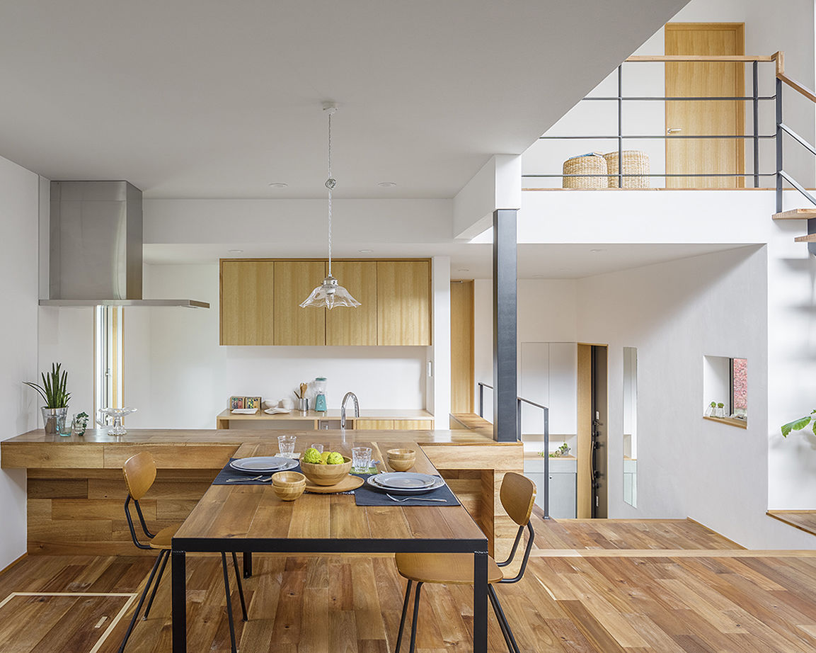 ＳＵＤＯホーム　須藤建設 【2000万円台前半｜32.9坪｜スキップフロア】敷地の高低差を生かした、メリハリのある大空間 ※間取り有※の建築実例画像6