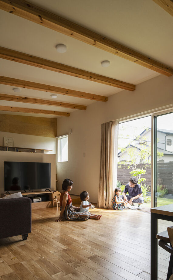 ＳＵＤＯホーム　須藤建設 【2000万円台後半｜32.6坪｜平屋】視線を気にせず、家族もゲストものびのびと。開放感と自由を楽しむ家の建築実例画像2