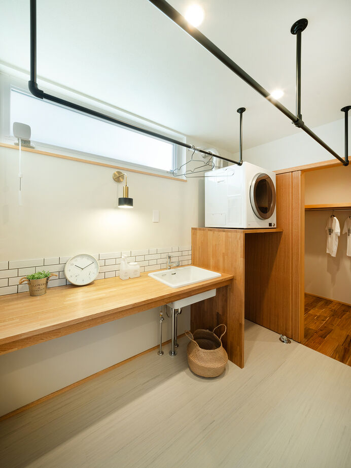 ＳＵＤＯホーム　須藤建設 【2000万円台後半｜43.8坪｜2階リビング】広い空と、家族の時間を愉しむLDK。自然素材も魅力（間取図あり）の建築実例画像12