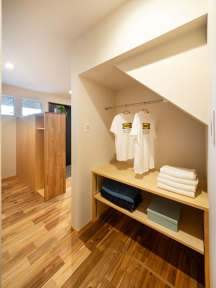 ＳＵＤＯホーム　須藤建設 【2000万円台後半｜43.8坪｜2階リビング】広い空と、家族の時間を愉しむLDK。自然素材も魅力（間取図あり）の建築実例画像18