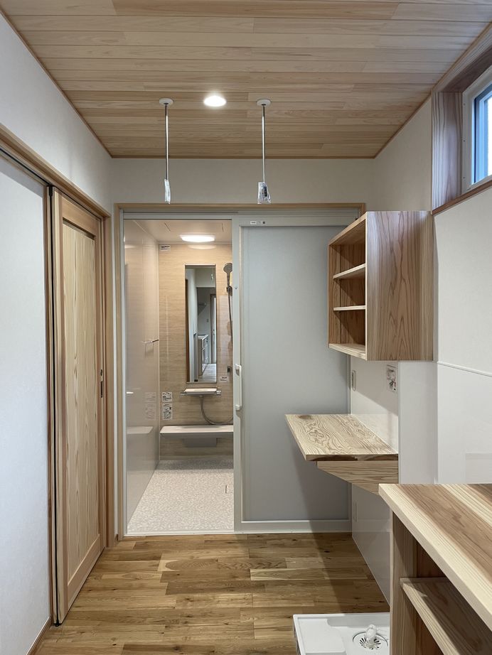 沢野建設工房 【天然木/耐震/高気密・高断熱/ZEH】天然無垢材、断熱、耐震すべてを妥協しない。安心の子育て住宅の建築実例画像6