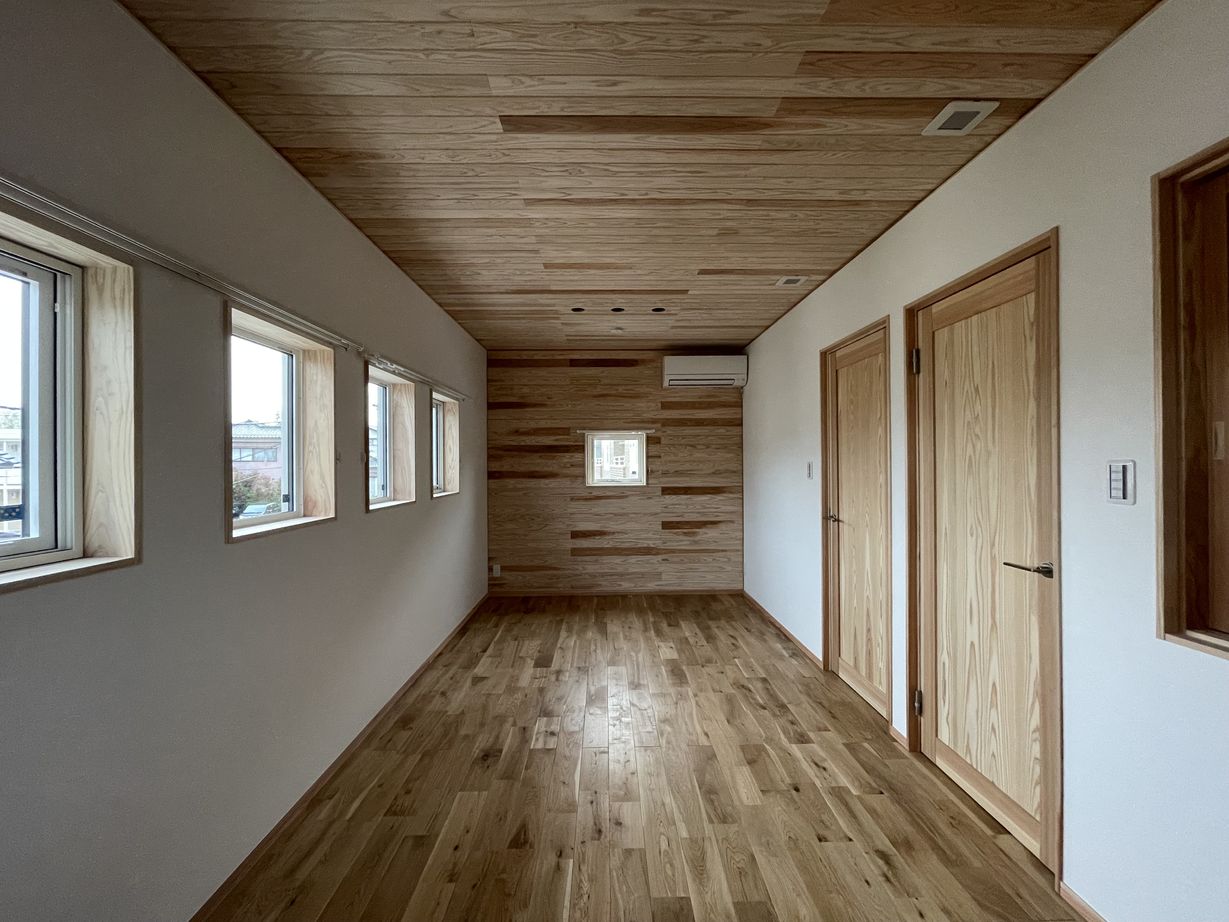 沢野建設工房 【天然木/耐震/高気密・高断熱/ZEH】天然無垢材、断熱、耐震すべてを妥協しない。安心の子育て住宅の建築実例画像10