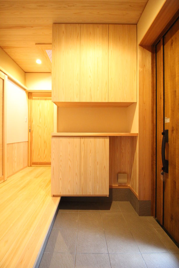 沢野建設工房 【天然木/耐震/防音/高気密・高断熱】天然ヒノキの大黒柱がある家の建築実例画像7